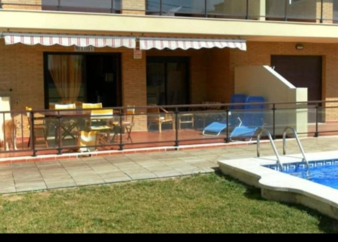 Apartamento Con Terraza Y Acceso Directo A La Piscina Y A 50 M De La Playa Miami Playa Phòng bức ảnh
